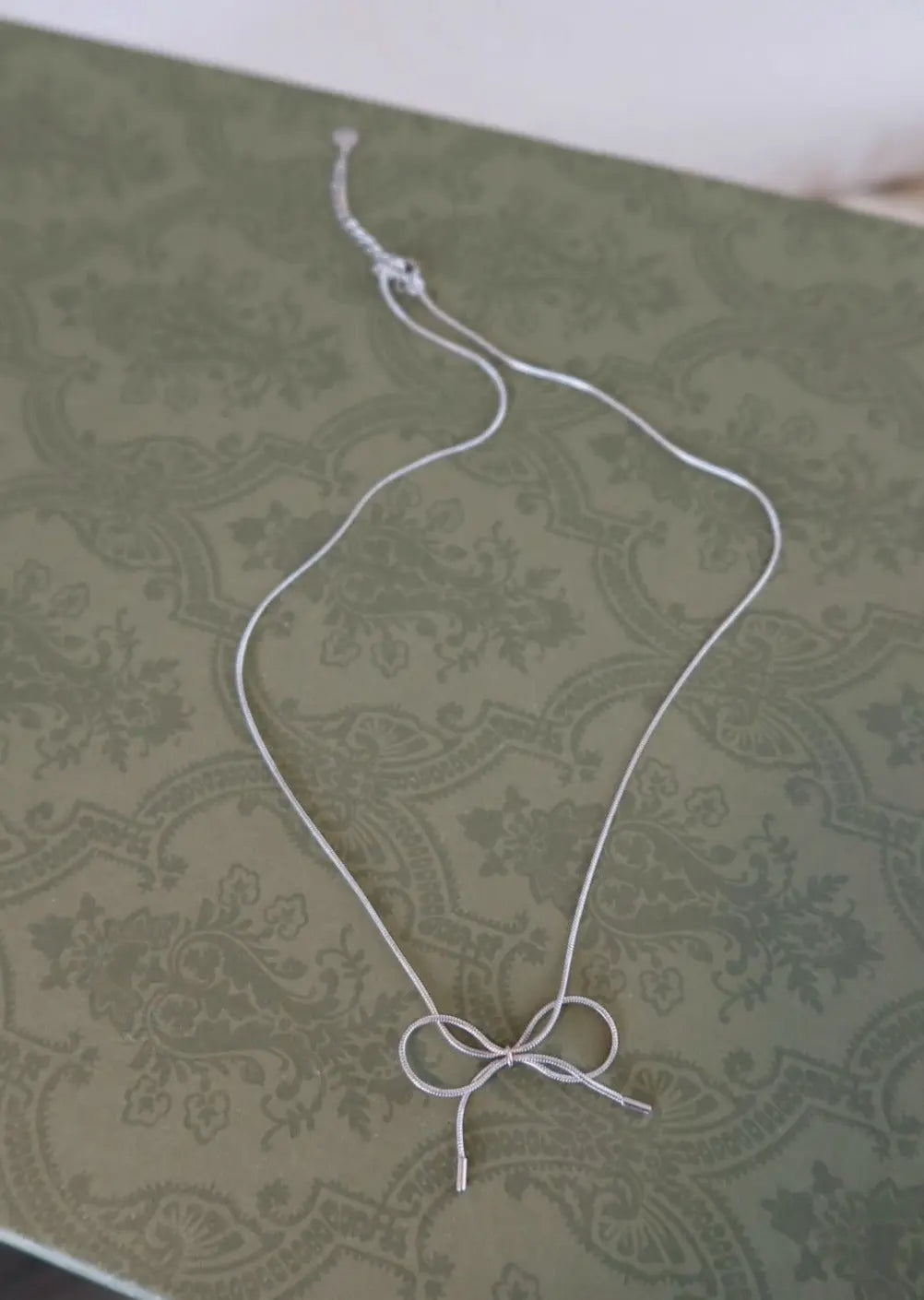 Bow Necklace Rebel and Fleur