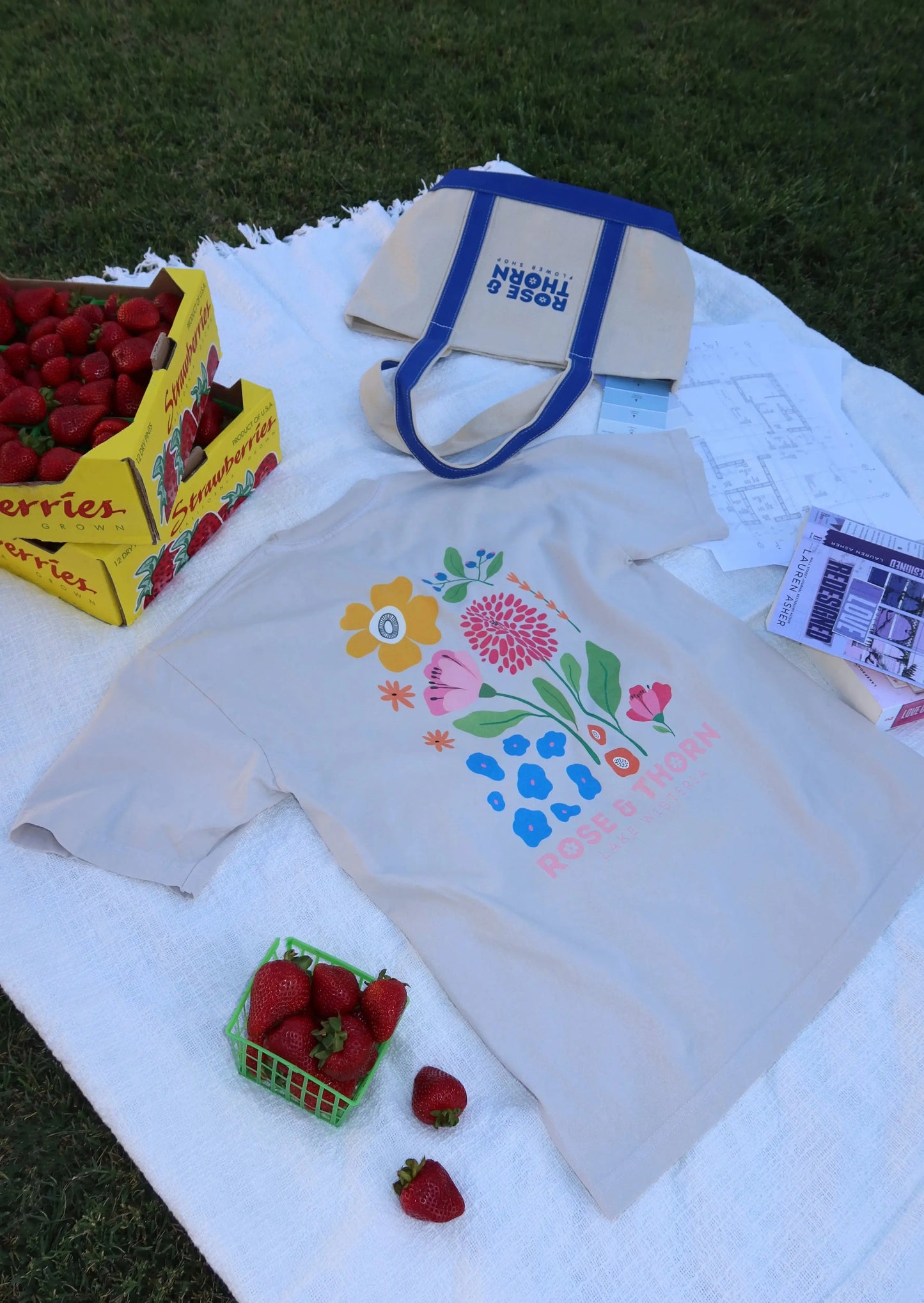 Rose & Thorn 'Boxy' T-Shirt Rebel and Fleur