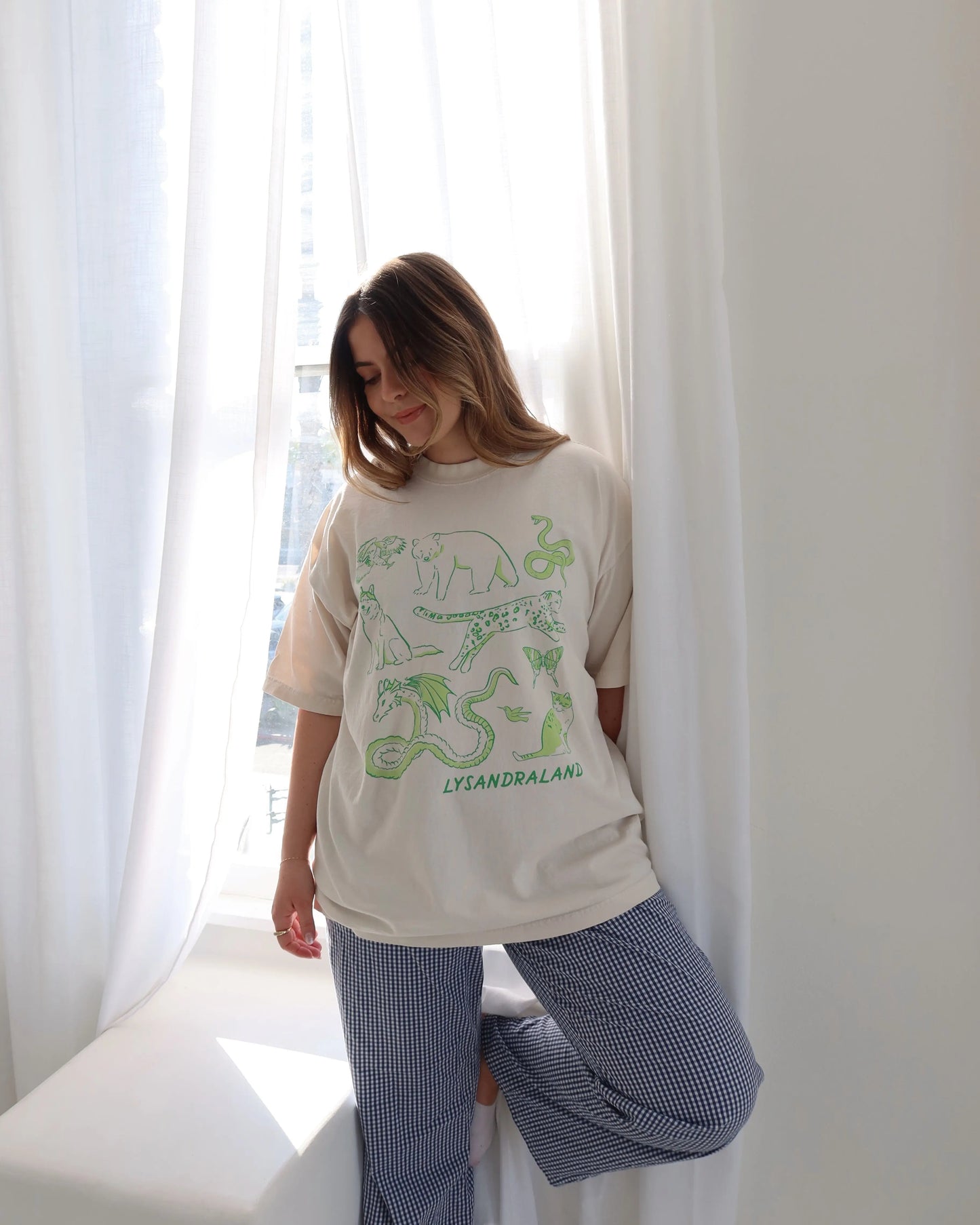 Lysandraland 'Boxy' T-Shirt Rebel and Fleur